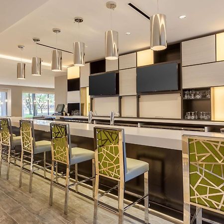Doubletree By Hilton Hotel & Suites Houston By The Galleria Exteriör bild