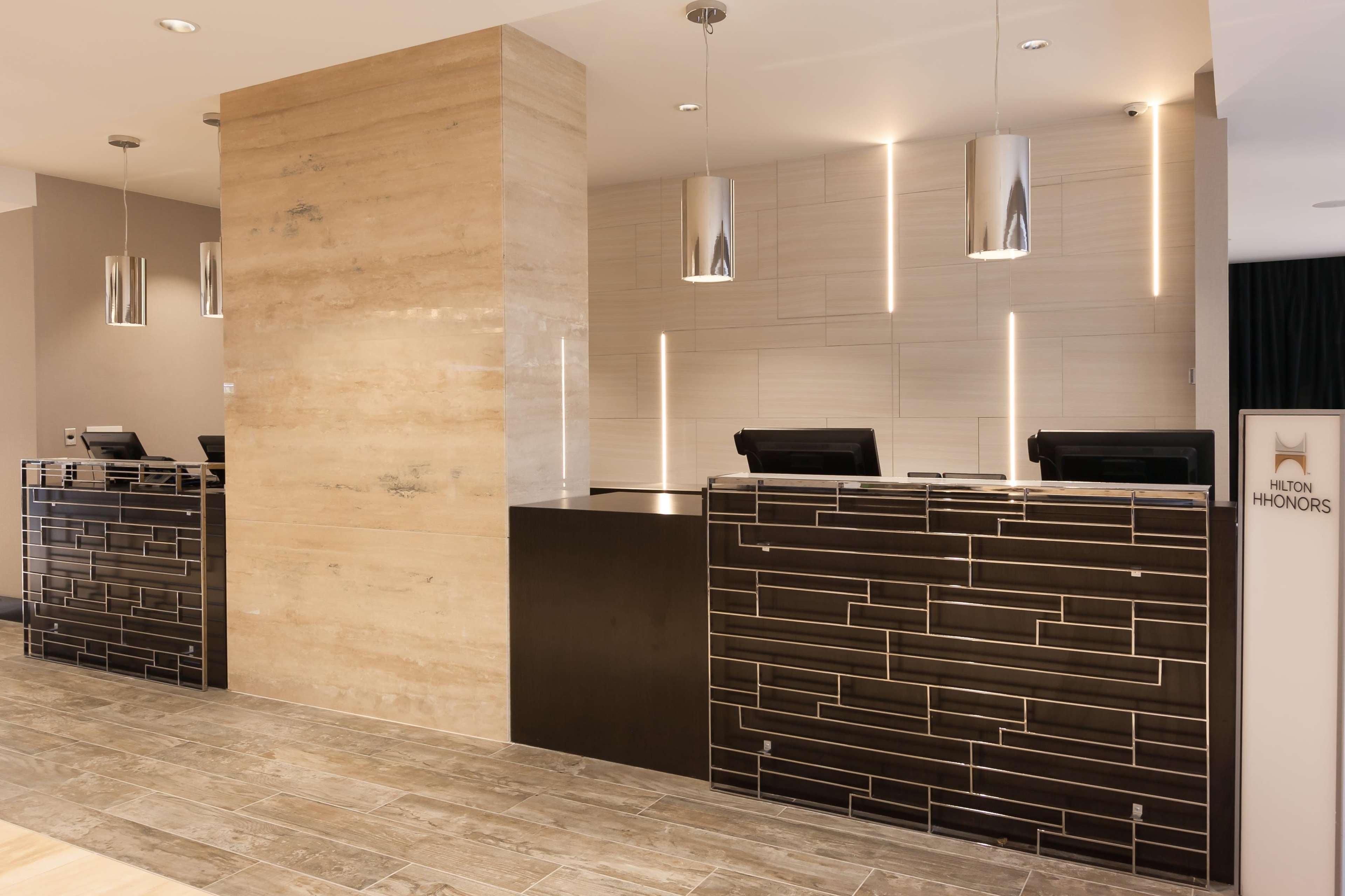 Doubletree By Hilton Hotel & Suites Houston By The Galleria Exteriör bild