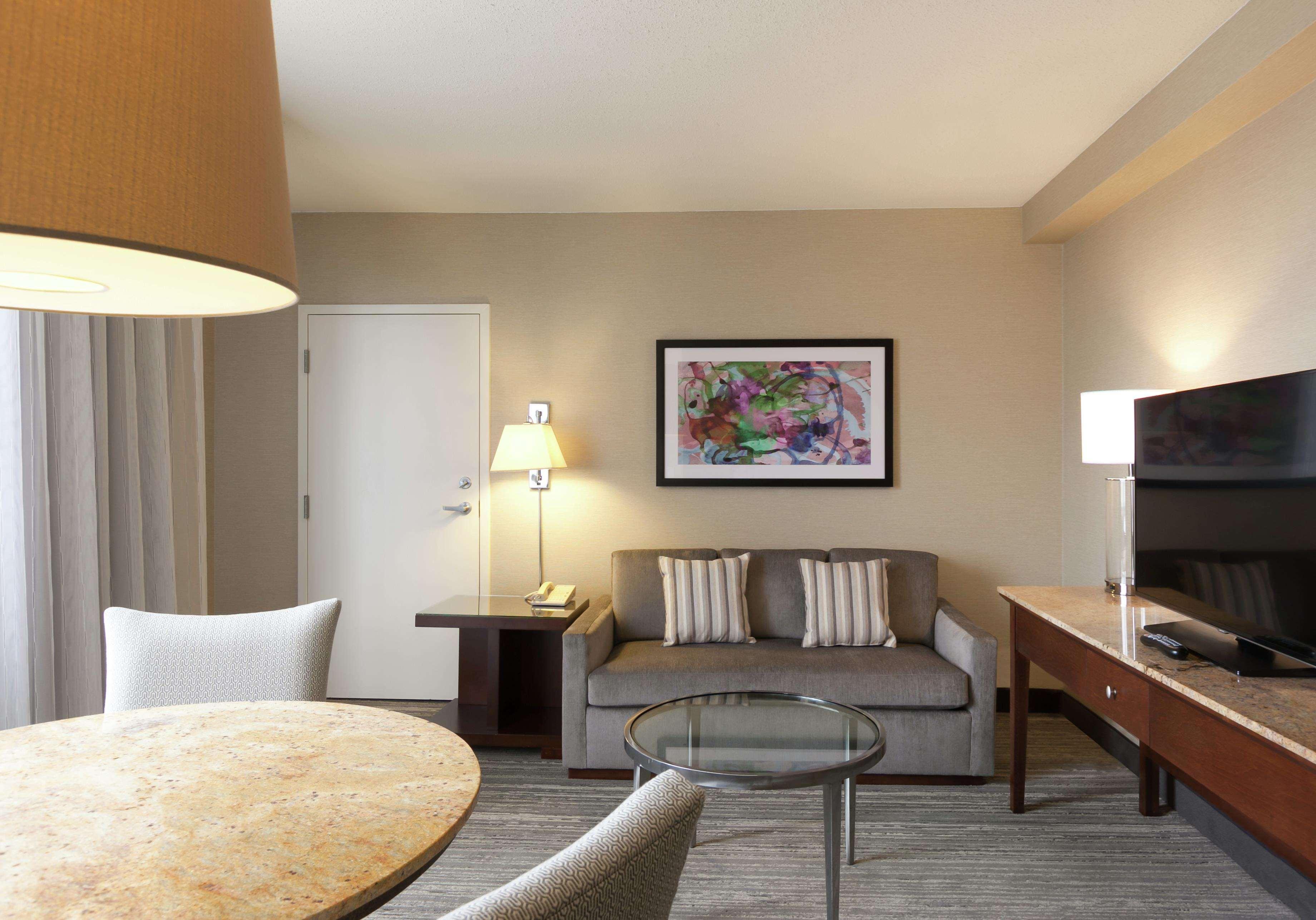 Doubletree By Hilton Hotel & Suites Houston By The Galleria Exteriör bild