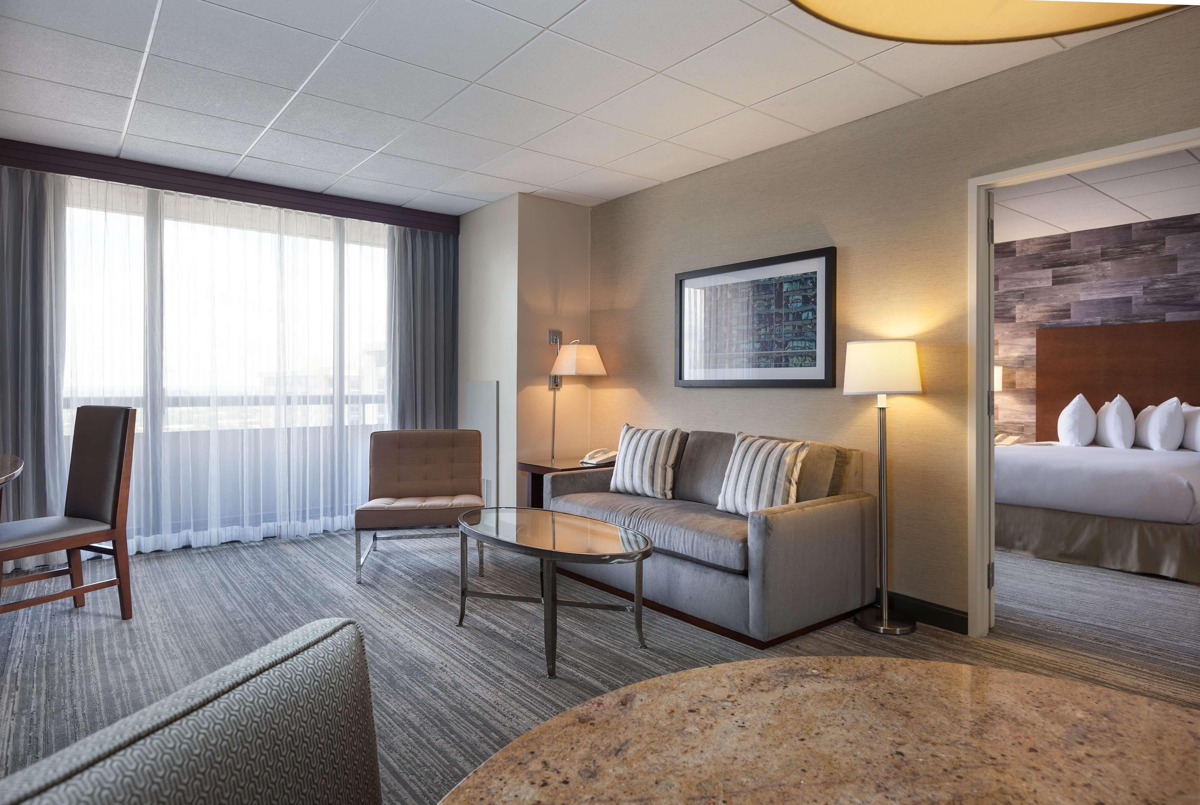 Doubletree By Hilton Hotel & Suites Houston By The Galleria Exteriör bild
