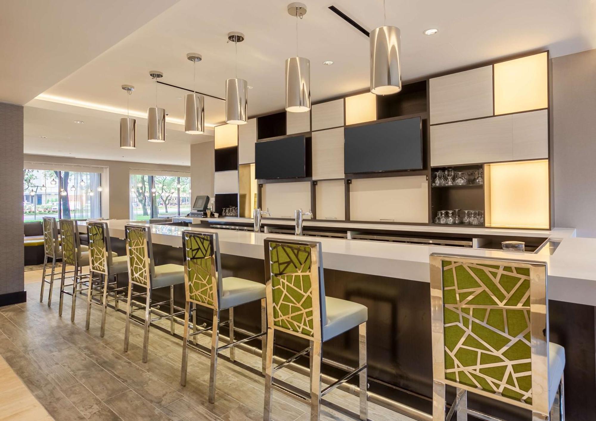 Doubletree By Hilton Hotel & Suites Houston By The Galleria Exteriör bild