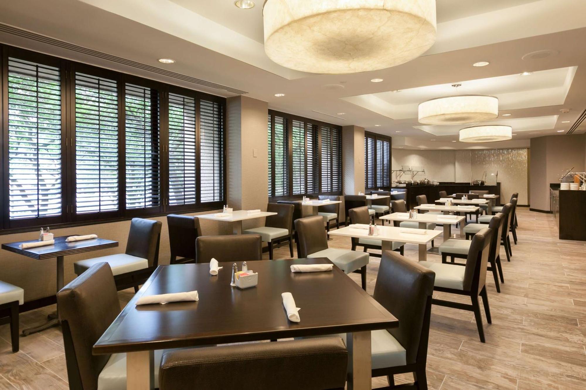 Doubletree By Hilton Hotel & Suites Houston By The Galleria Exteriör bild